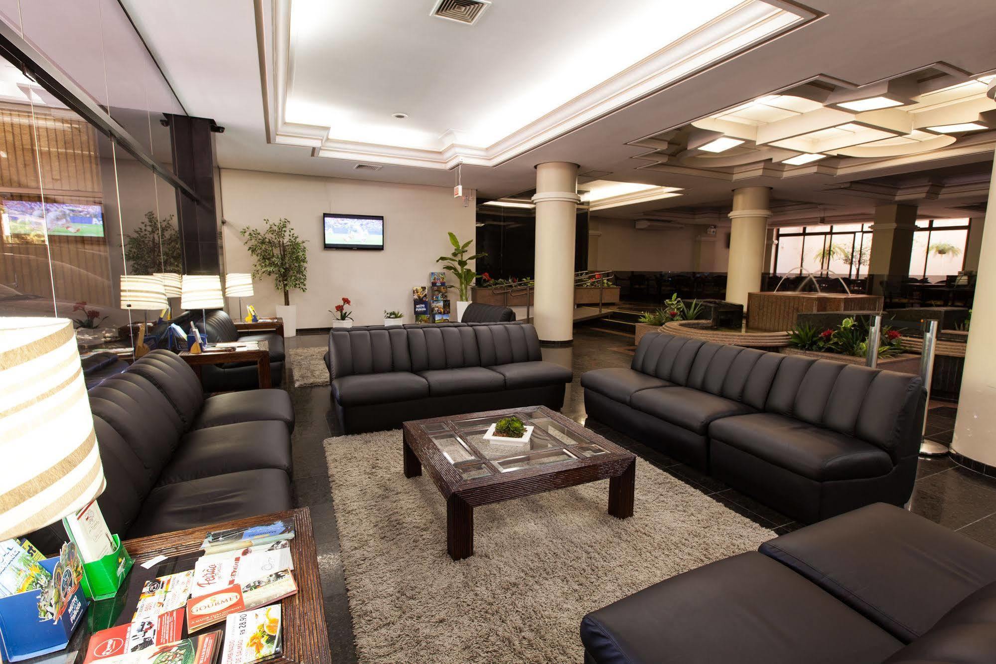 Hotel Mansiones Blumenau Buitenkant foto